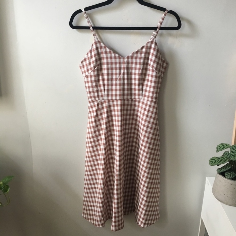 Adorable checker print dress!
